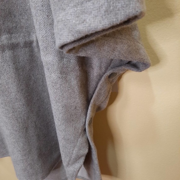 Eddie Bauer| Tan Wool Blend Womens Cape OSFM - Picture 6 of 10